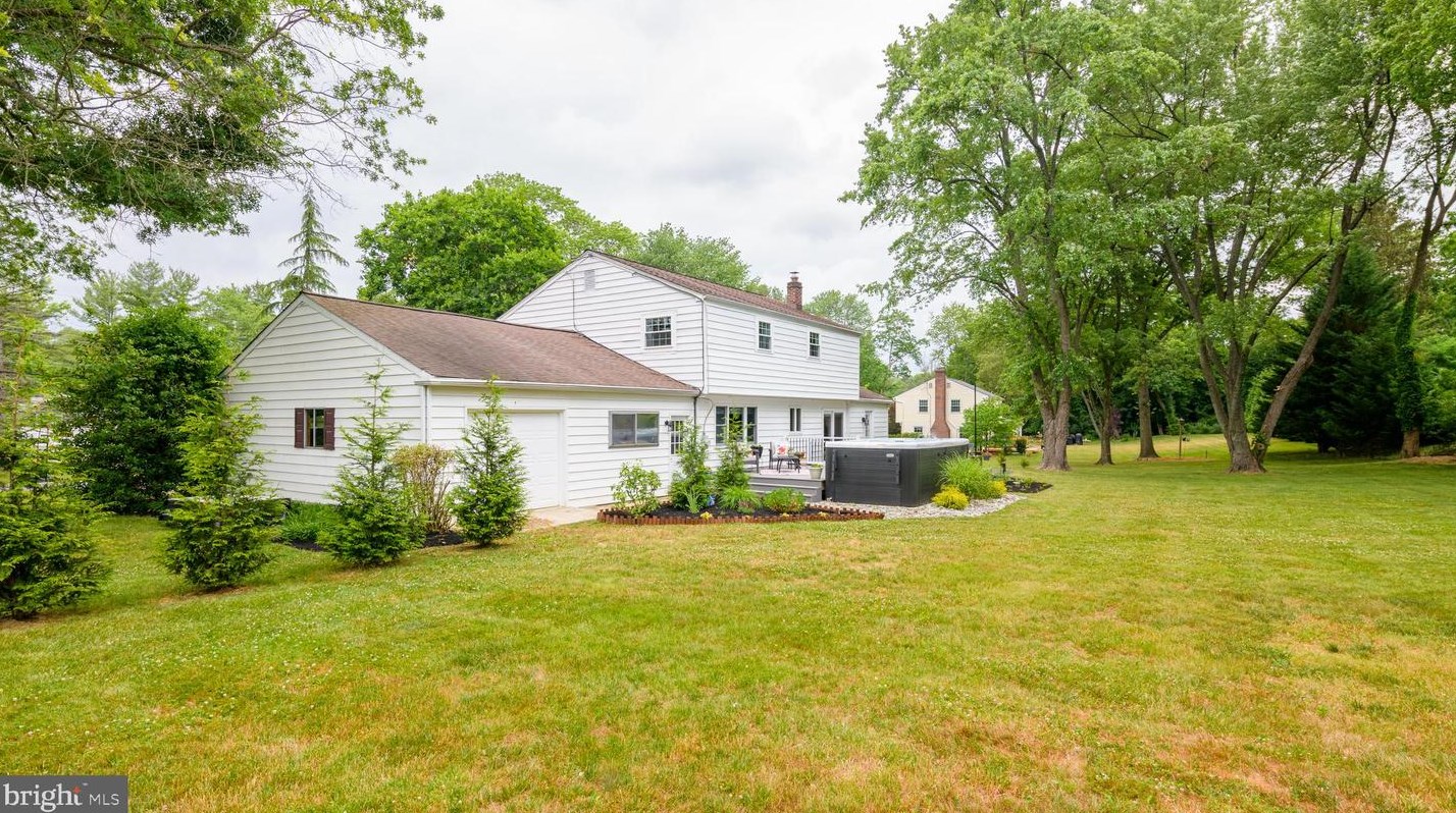 106 Glendale Rd, Exton PA 19341-1542 exterior