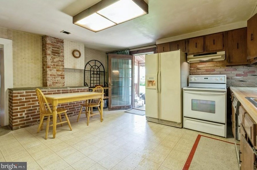 1214 King Rd, West Chester, PA 19380-1429