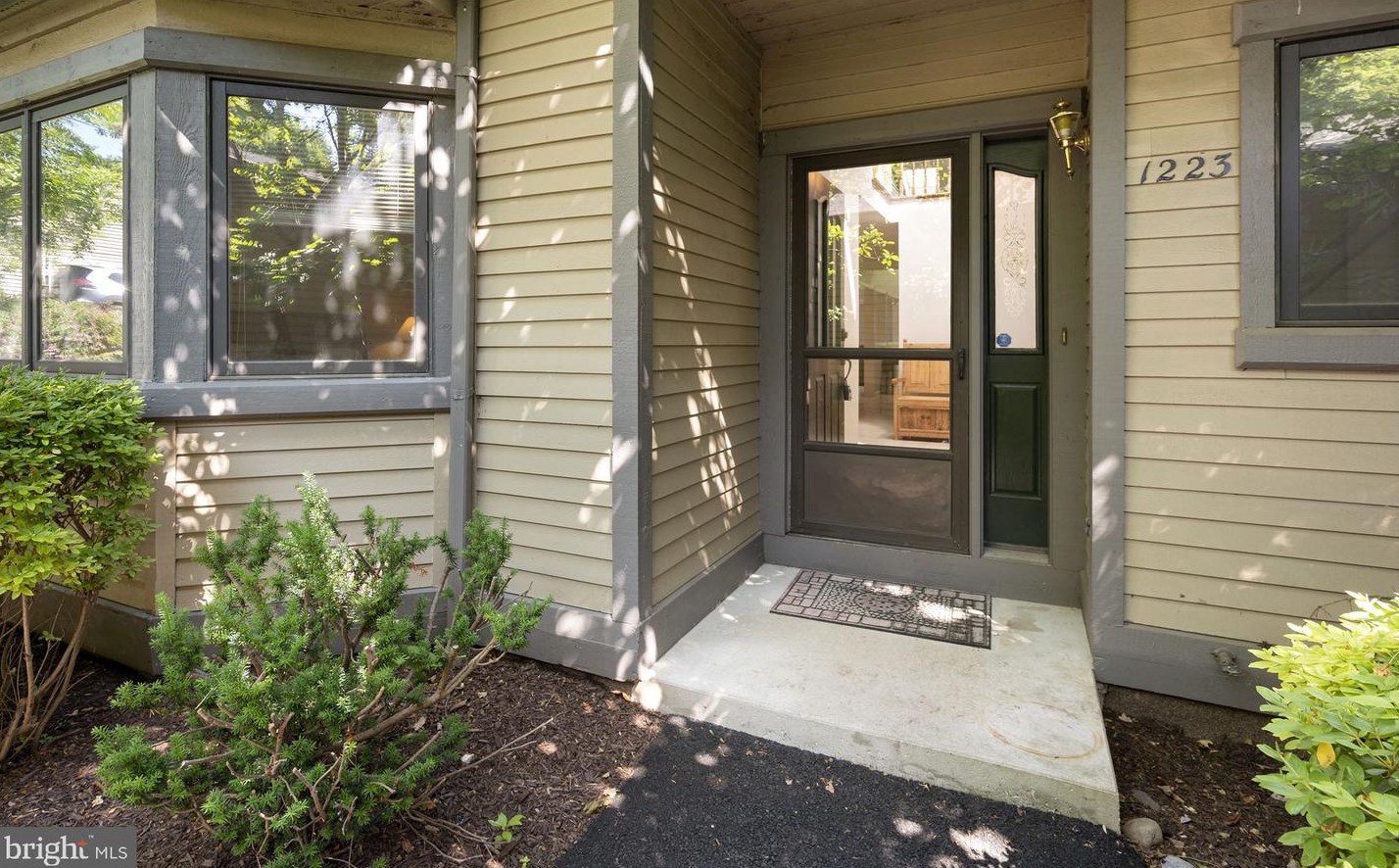 1223 Princeton Ln, West Chester, PA 19380-5743