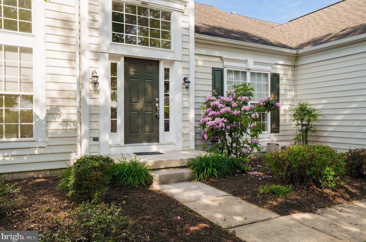 311 Whitestone Rd, Avondale, PA 19311-1345