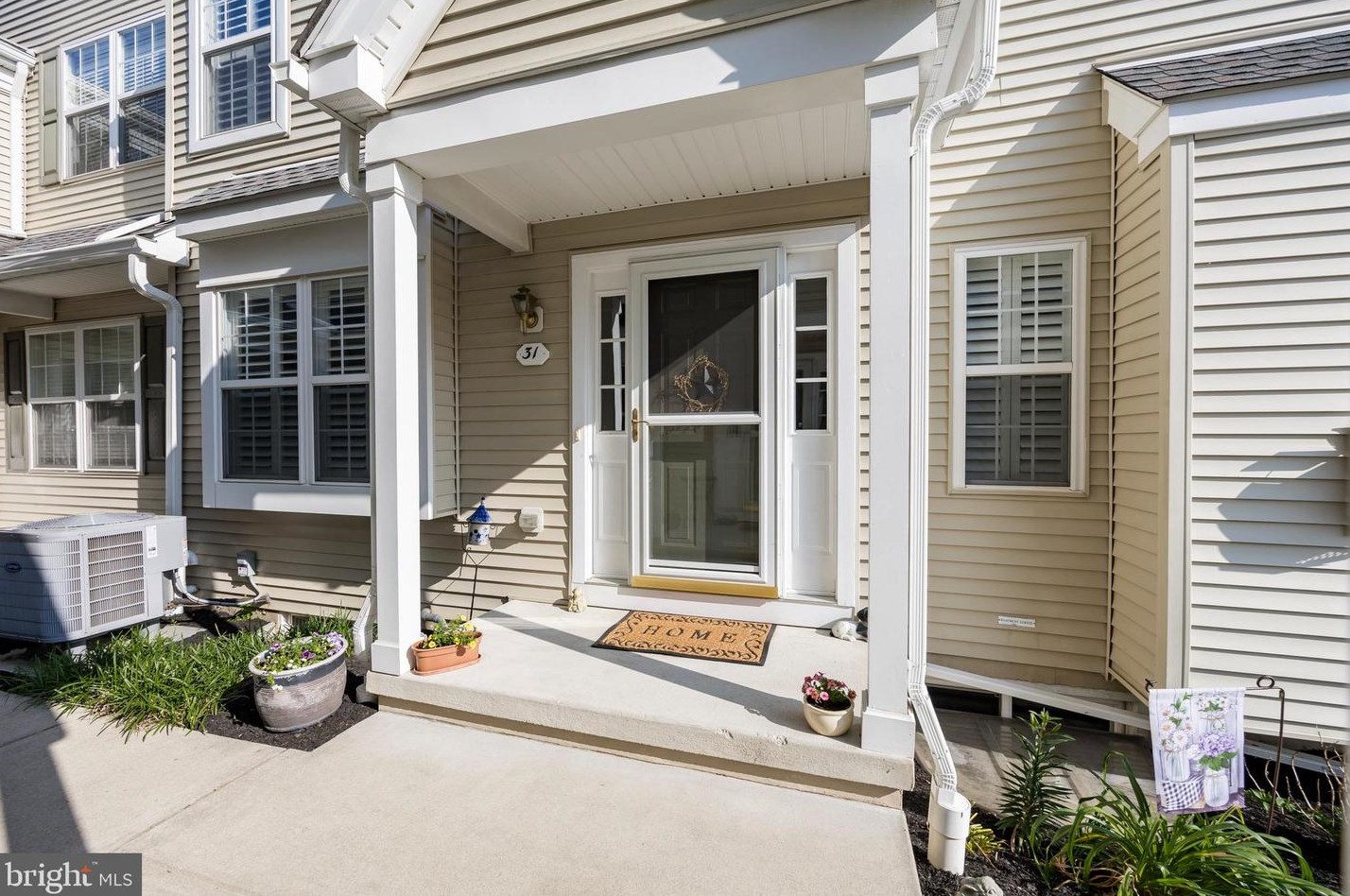 31 Granite Ln, Chester Springs, PA 19425-3820