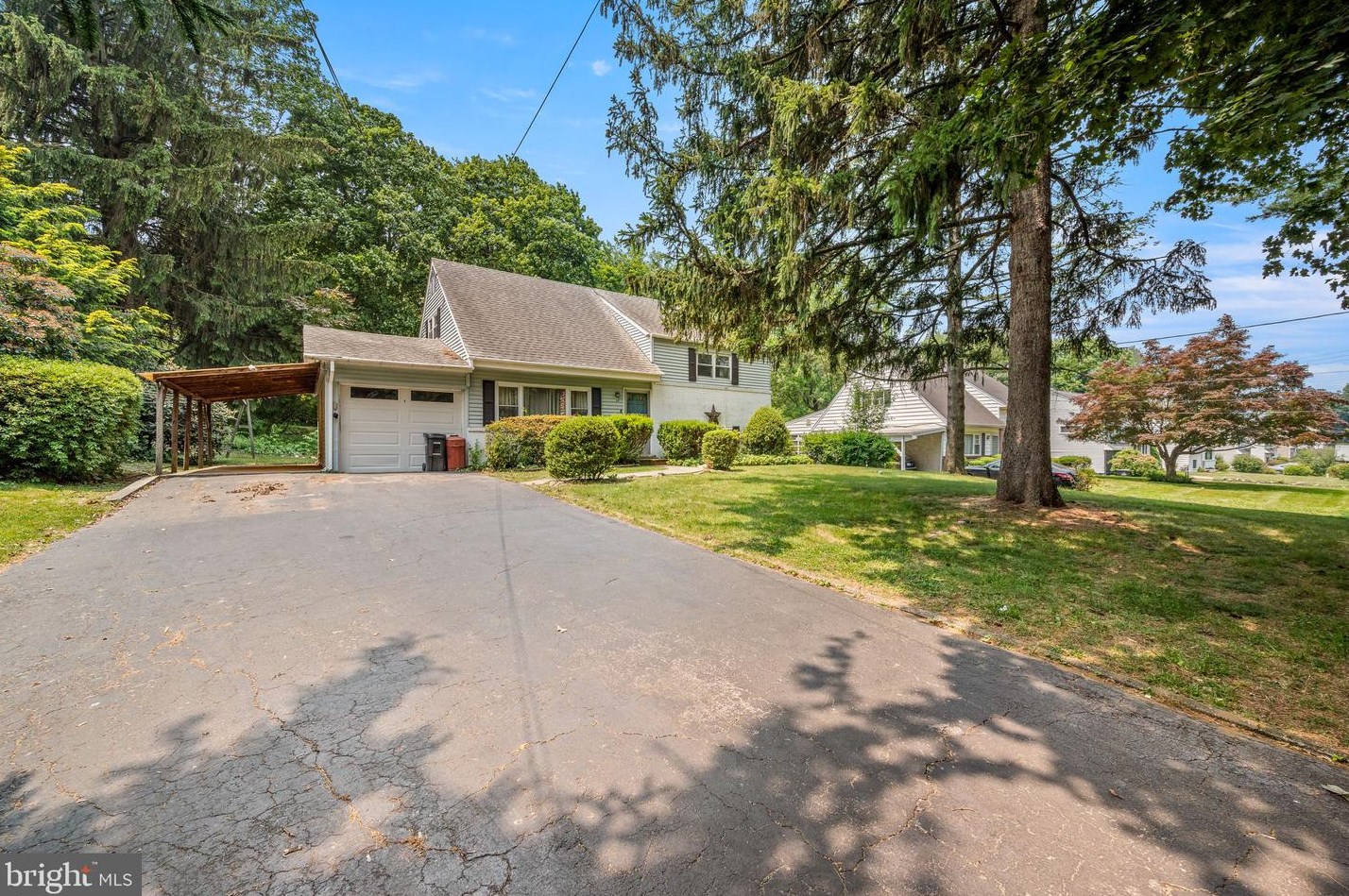 14 Frame Ave, Frazer, PA 19355-1521