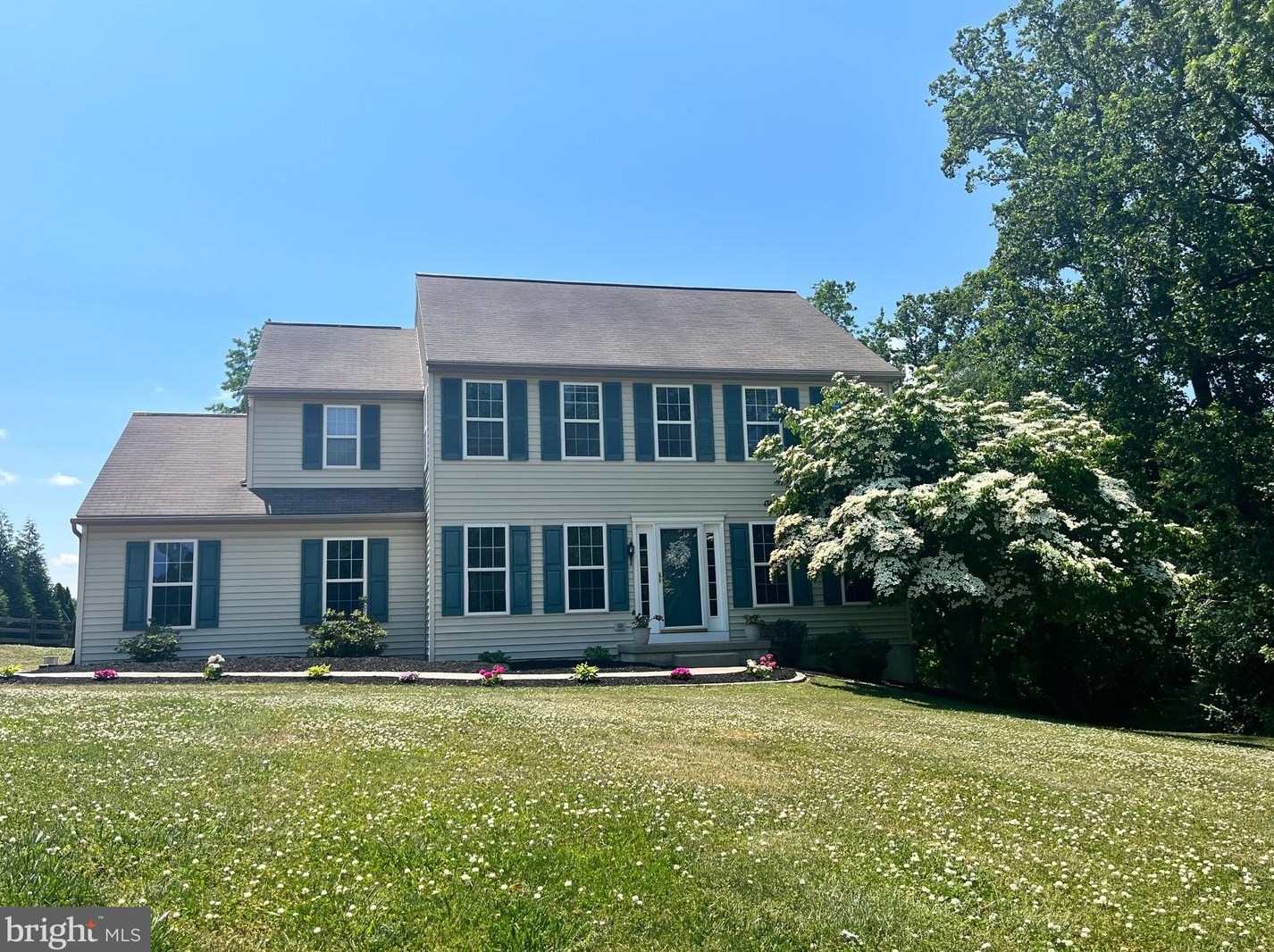445 Ivy Dr, Oxford, PA 19363-3937