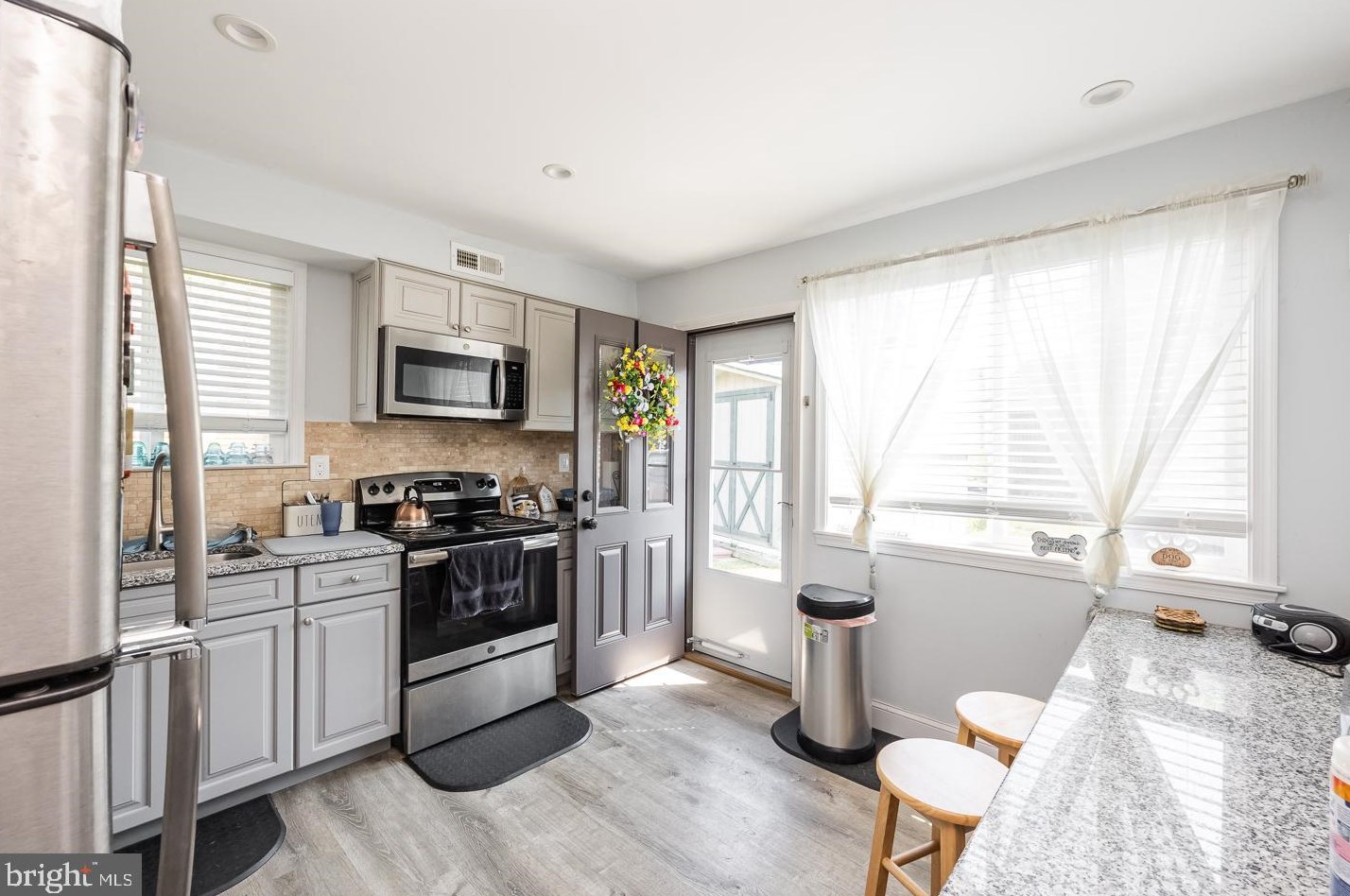 307 Paul Cir, Downingtown, PA 19335-2314