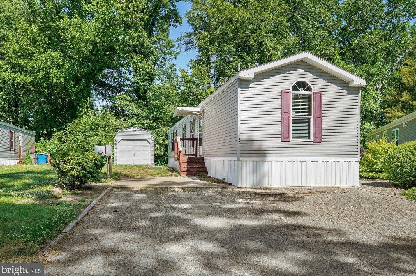 102 Sharon Dr, Nottingham, PA 19362