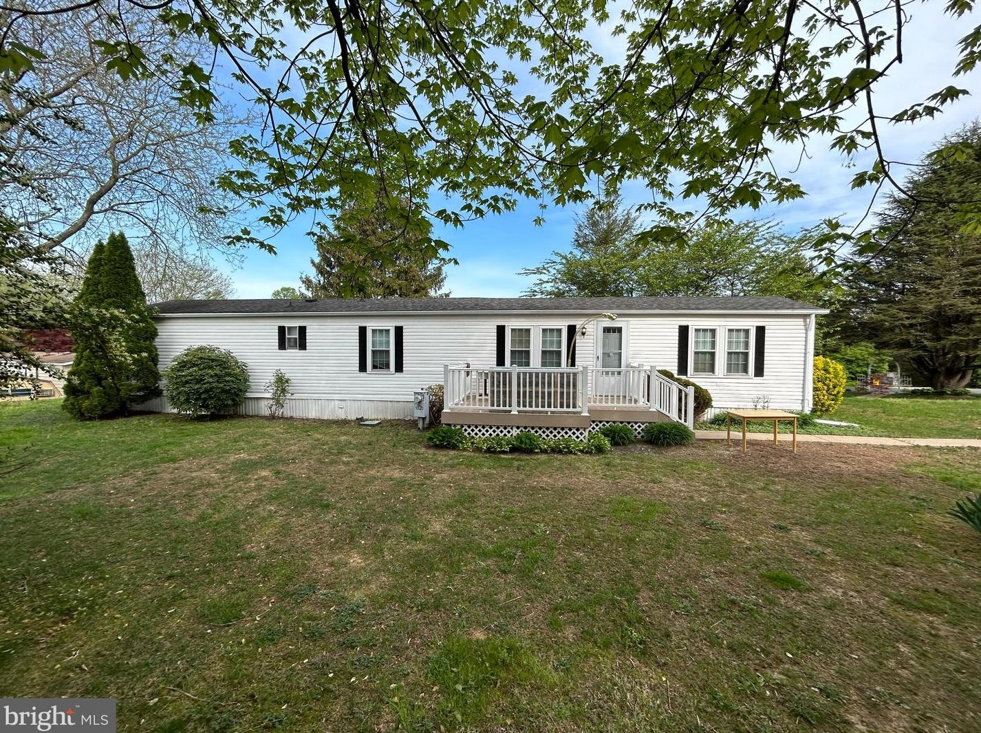 1020 Sunhigh Dr, West Chester, PA 19380