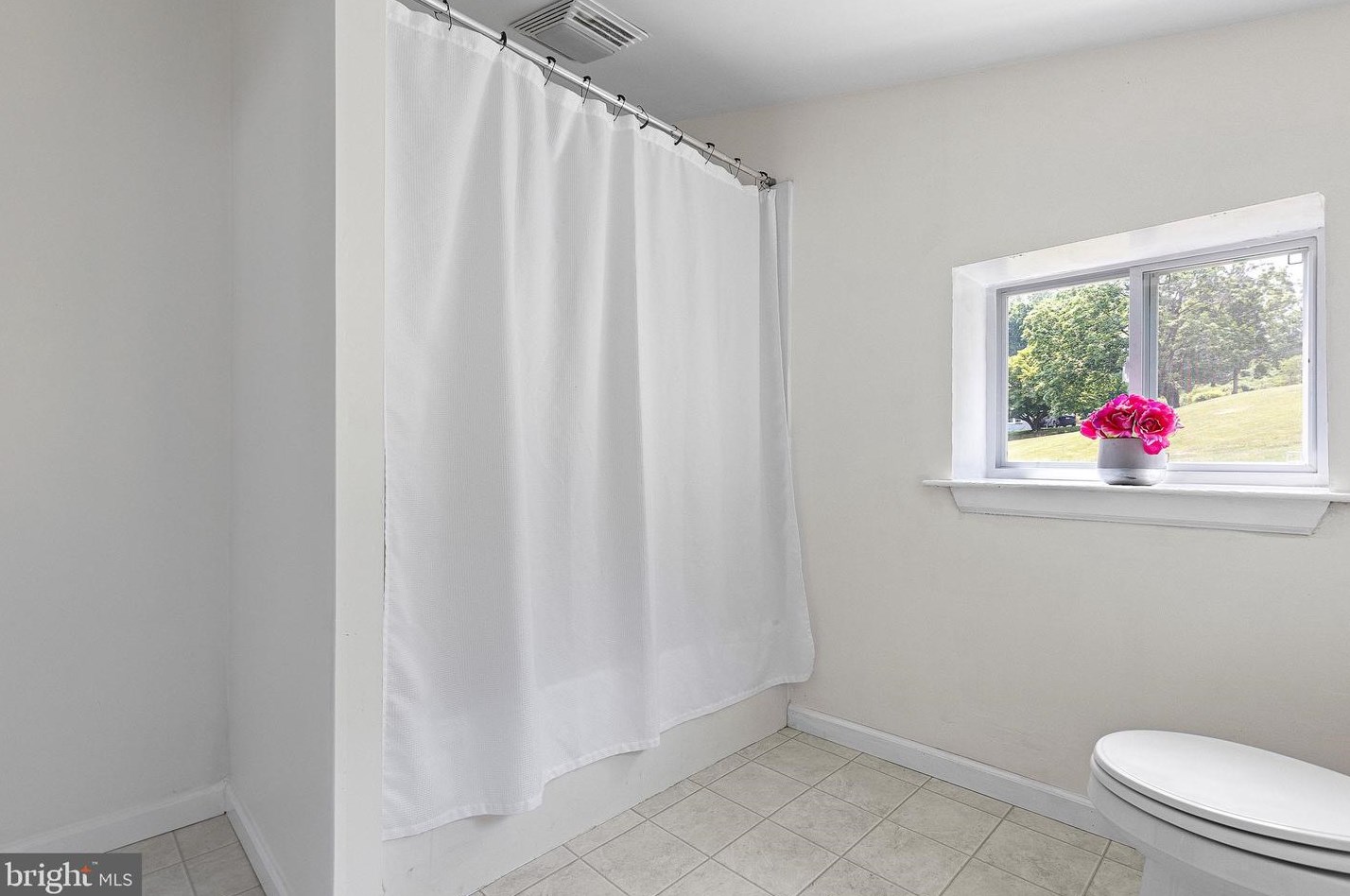 146 Modena Rd, Romansville PA  19320-4040 exterior