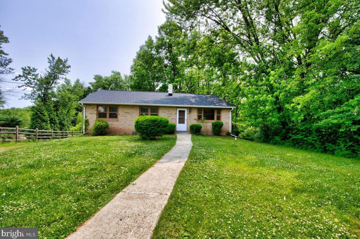 28 Marcel Ave, Spring City, PA 19475-1516