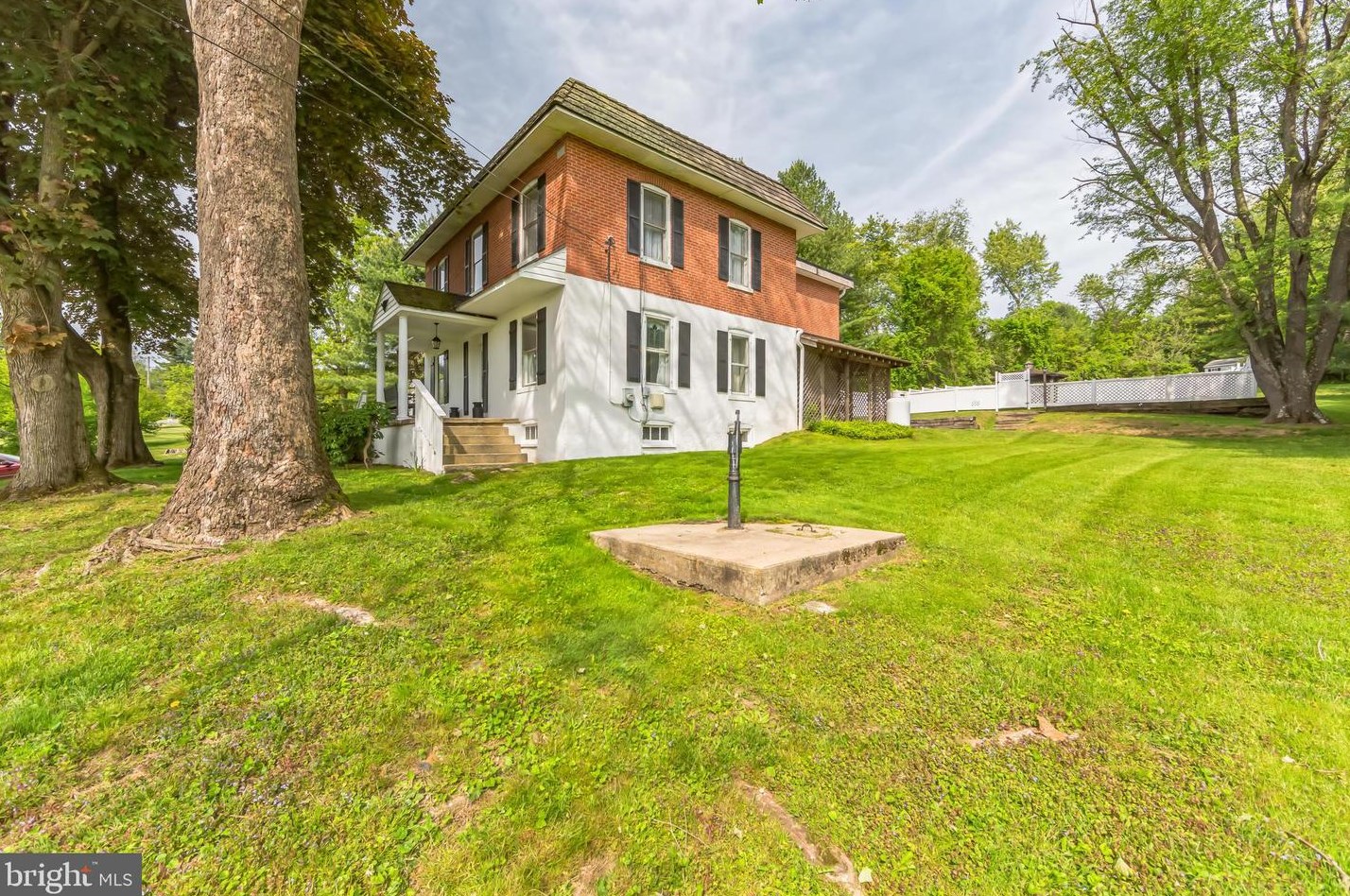 1425 Bailey Rd, Romansville, PA 19320-4654