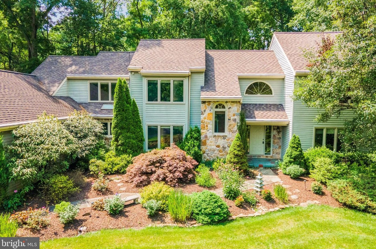 8 Twin Turns Ln, Chadds Ford, PA 19317-9347