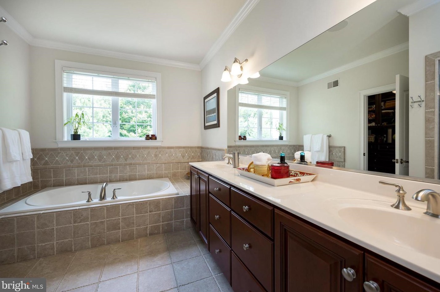 201 Caleb Dr, West Chester PA  19382-6177 exterior