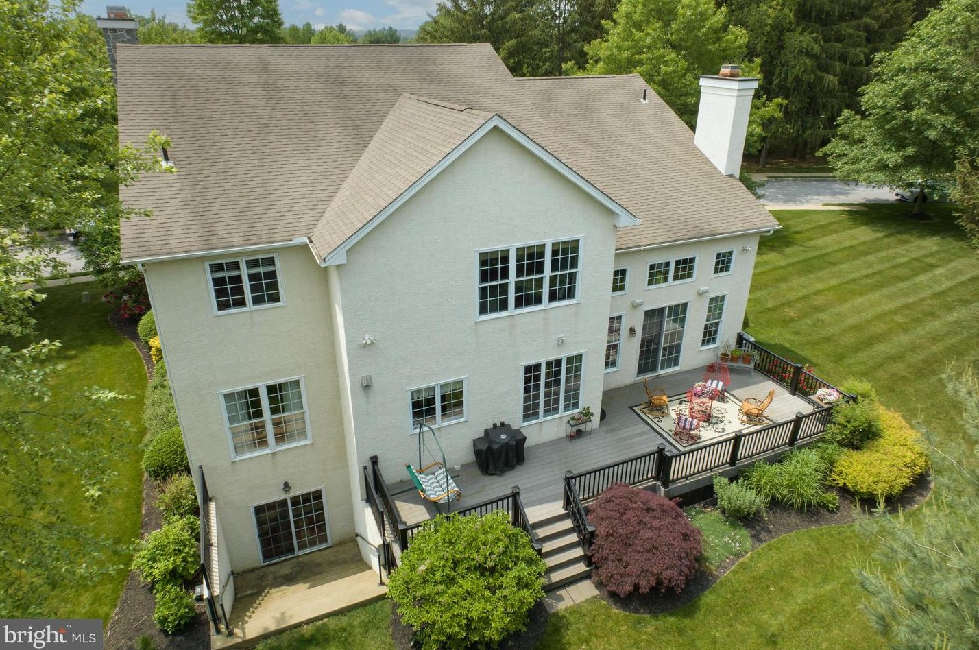 201 Caleb Dr, West Chester PA  19382-6177 exterior