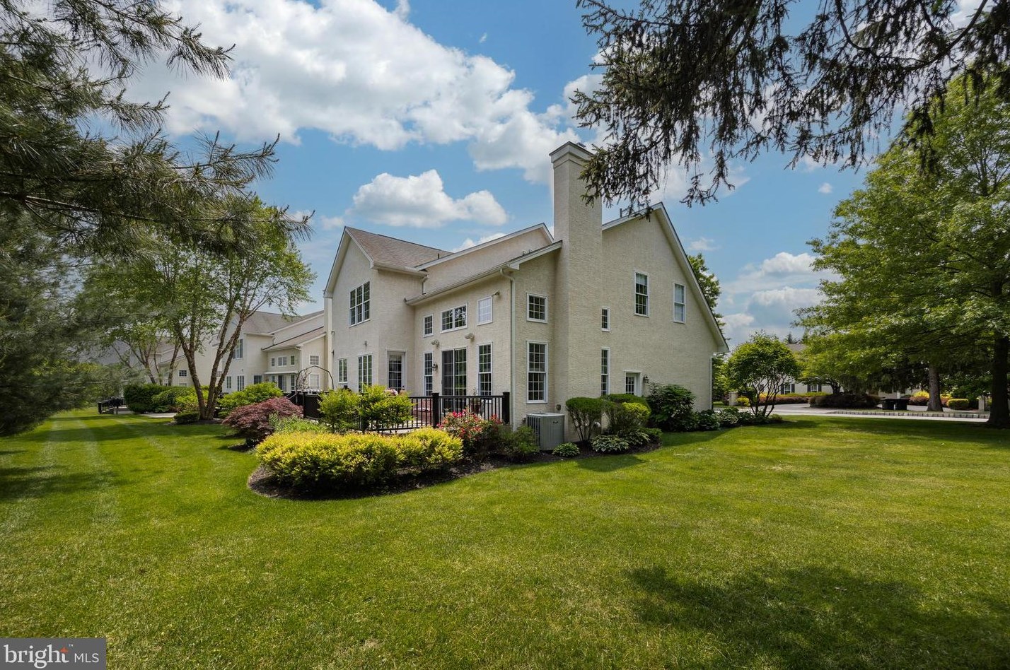 201 Caleb Dr, West Chester PA  19382-6177 exterior