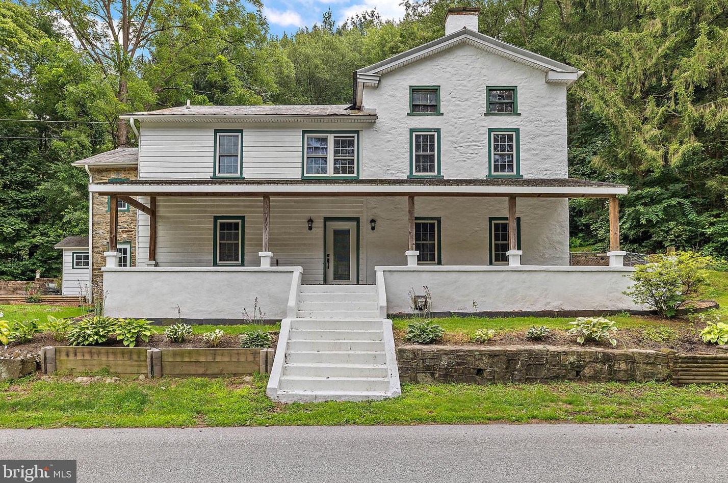 453 Ray Mar Rd, Oxford, PA 19363-1012