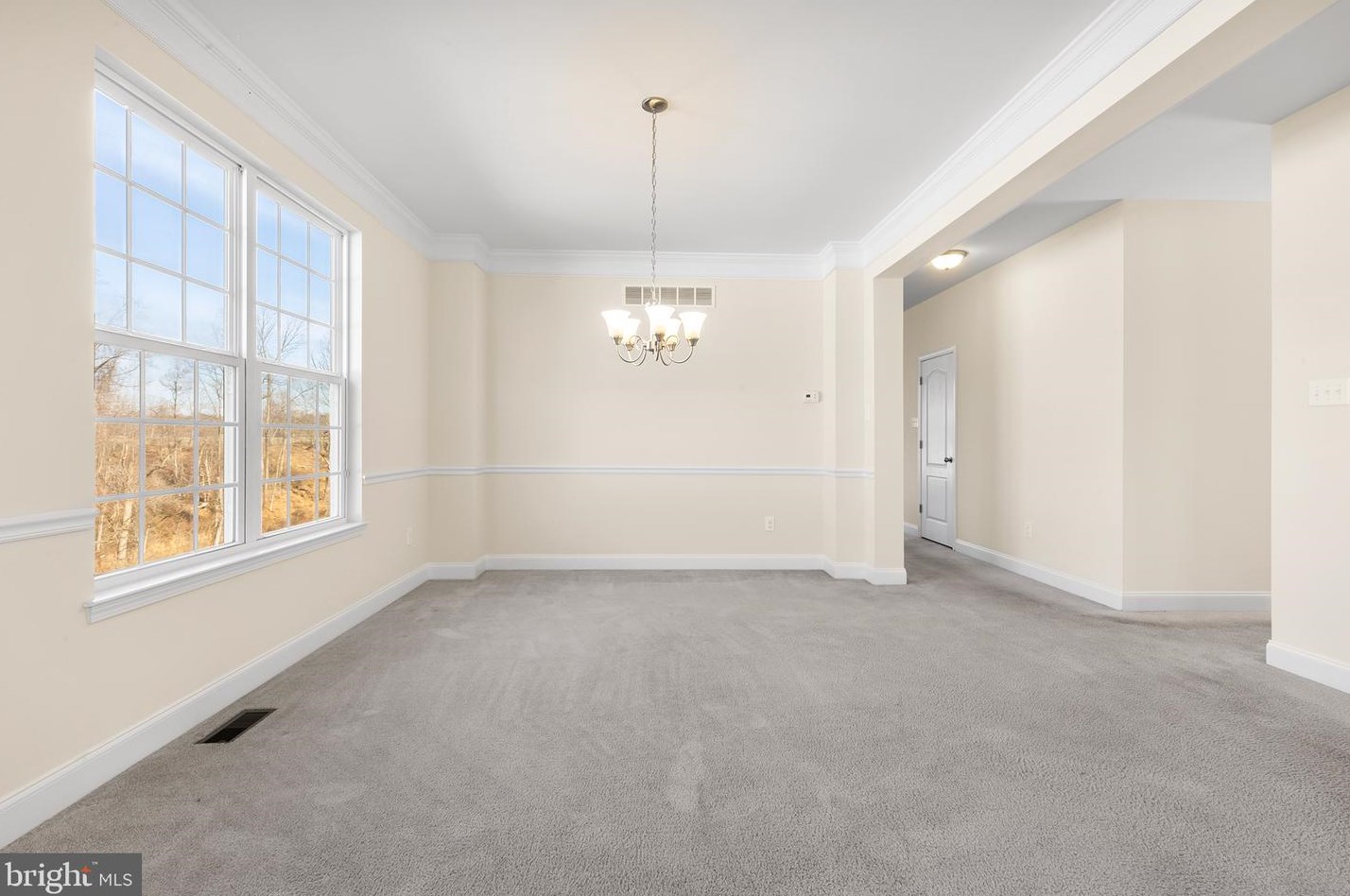 429 Lockport Ln, Coatesville PA  19320-6544 exterior