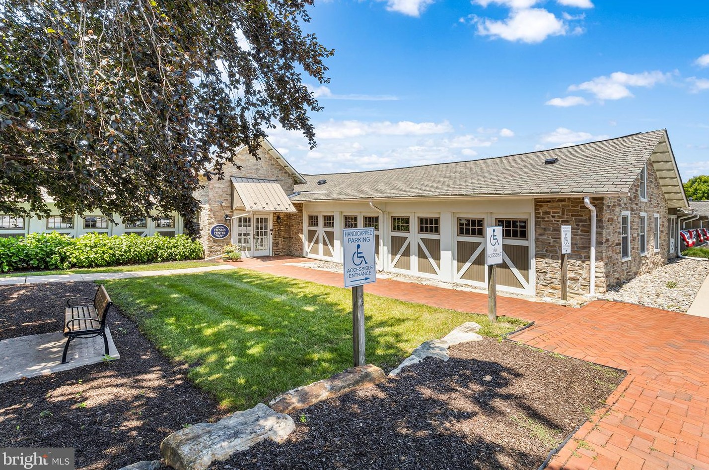 429 Lockport Ln, Coatesville PA  19320-6544 exterior