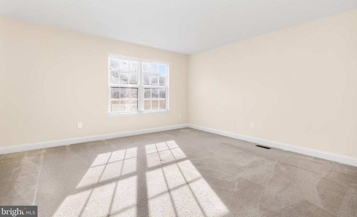 429 Lockport Ln, Coatesville PA  19320-6544 exterior