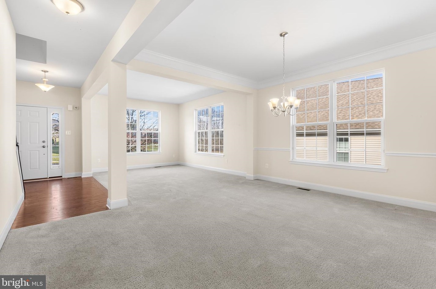 429 Lockport Ln, Coatesville PA  19320-6544 exterior