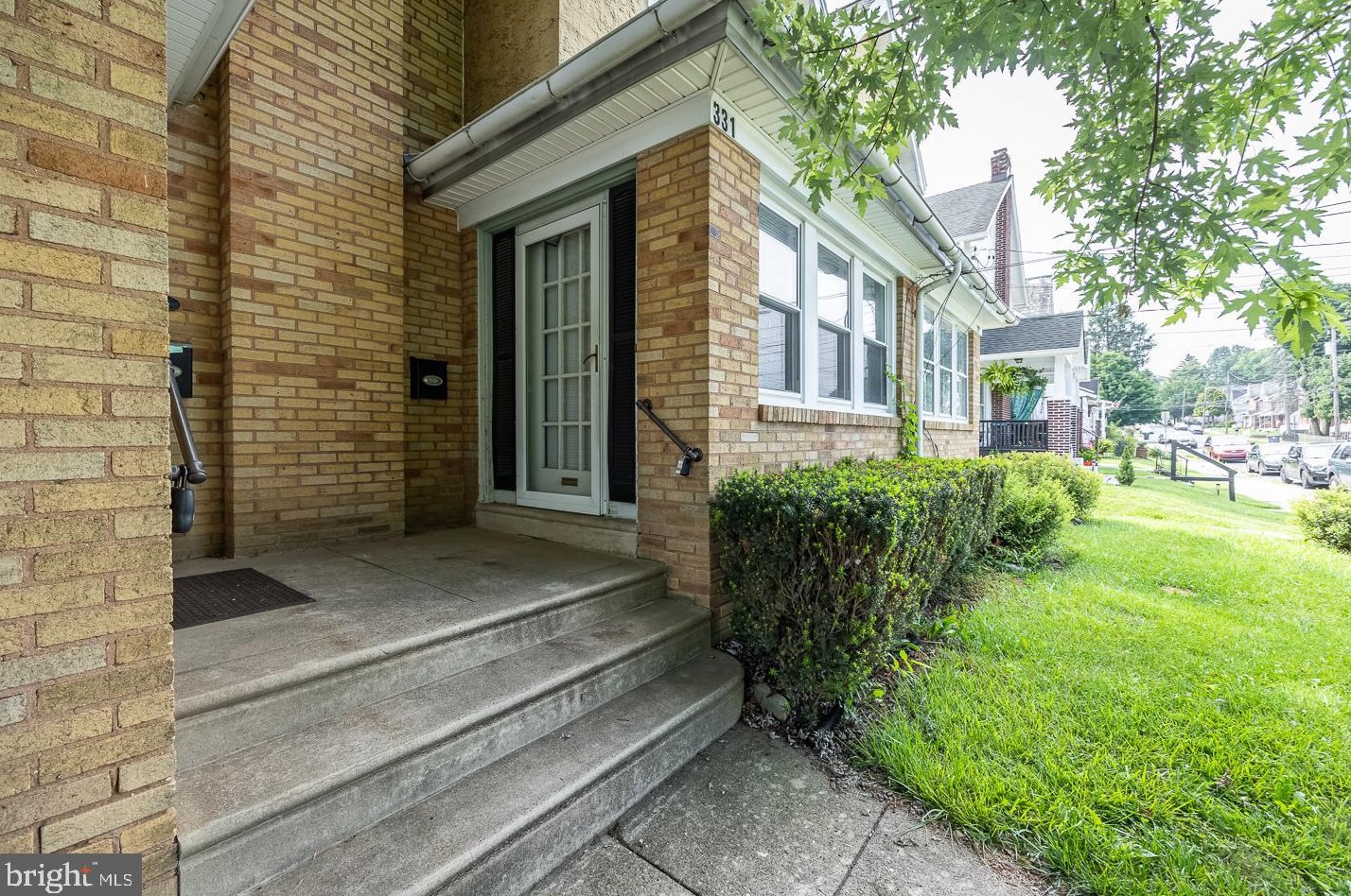 331 Stuart Ave, Downingtown, PA 19335