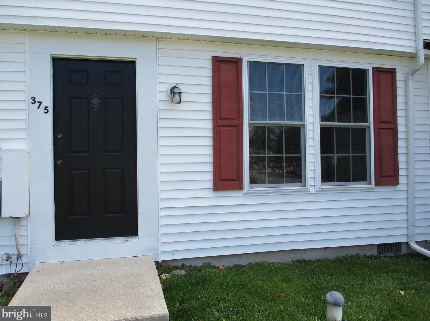 375 Adams St, Coatesville, PA 19320-2379