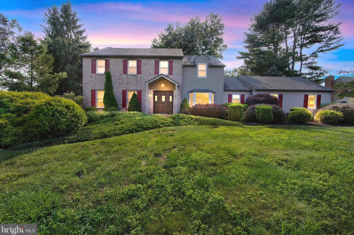 1068 Creamery Ln, West Chester, PA 19382