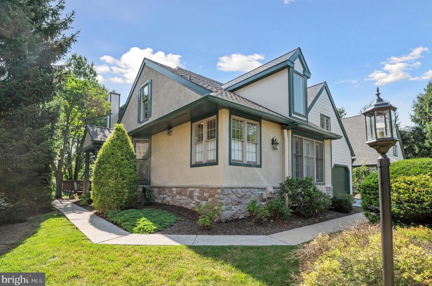 1270 Robynwood Ln, West Chester, PA 19380-5747
