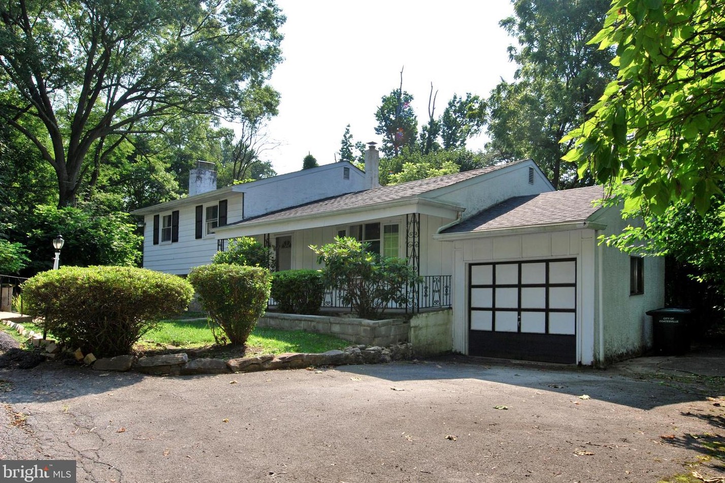 526 Colfax St, Romansville, PA 19320-3123