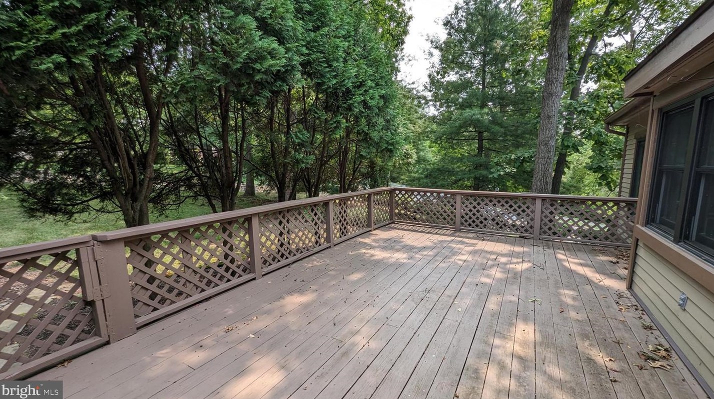 644 Heatherton Ln, West Chester PA  19380-5704 exterior