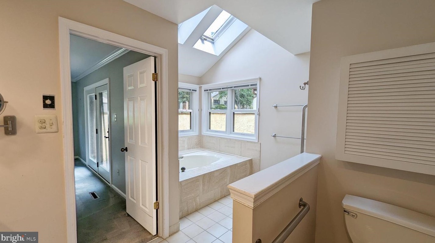 644 Heatherton Ln, West Chester PA  19380-5704 exterior