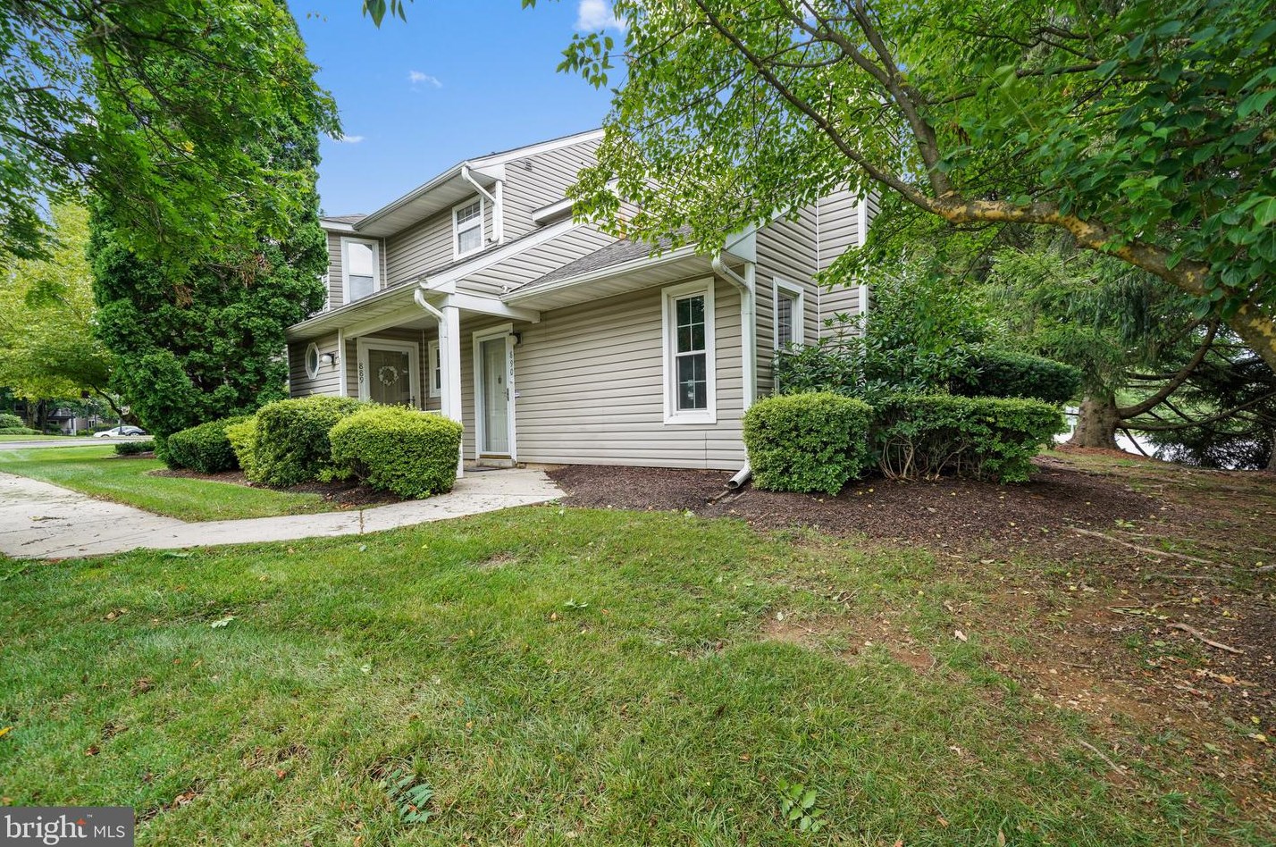 890 Railway Sq, West Chester, PA 19380-1391