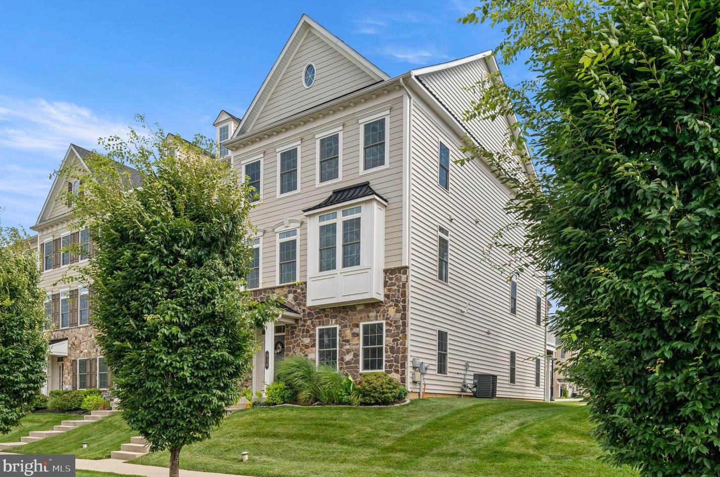 514 Atwater Dr, Frazer, PA 19355