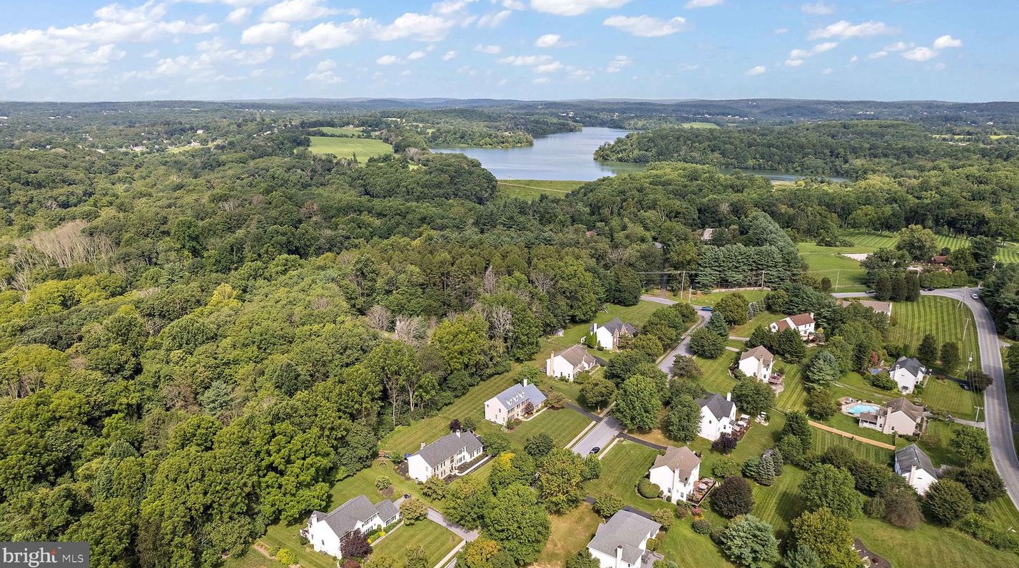 106 Longfields Way, Downingtown, PA 19335