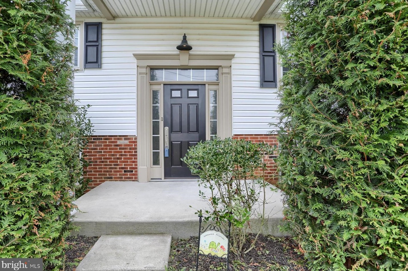 892 Chestnut St, Coatesville PA  19320-3317 exterior