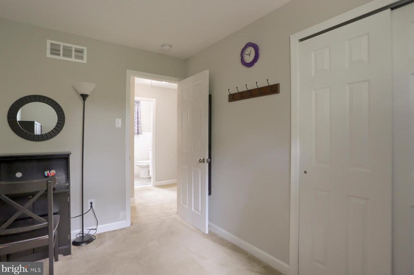 892 Chestnut St, Coatesville PA  19320-3317 exterior