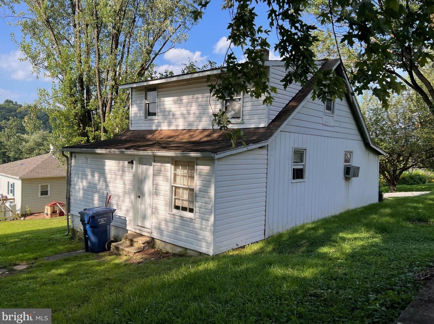 116 Oak Ave, Romansville, PA 19320-2710