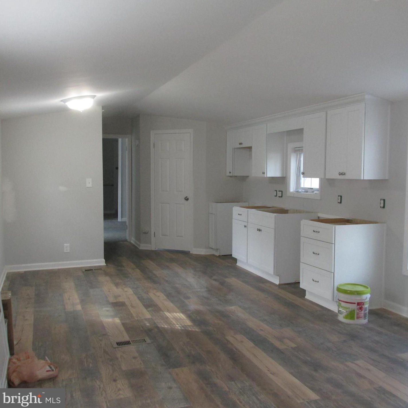 25 Glouster Ct, Romansville, PA 19320-4268