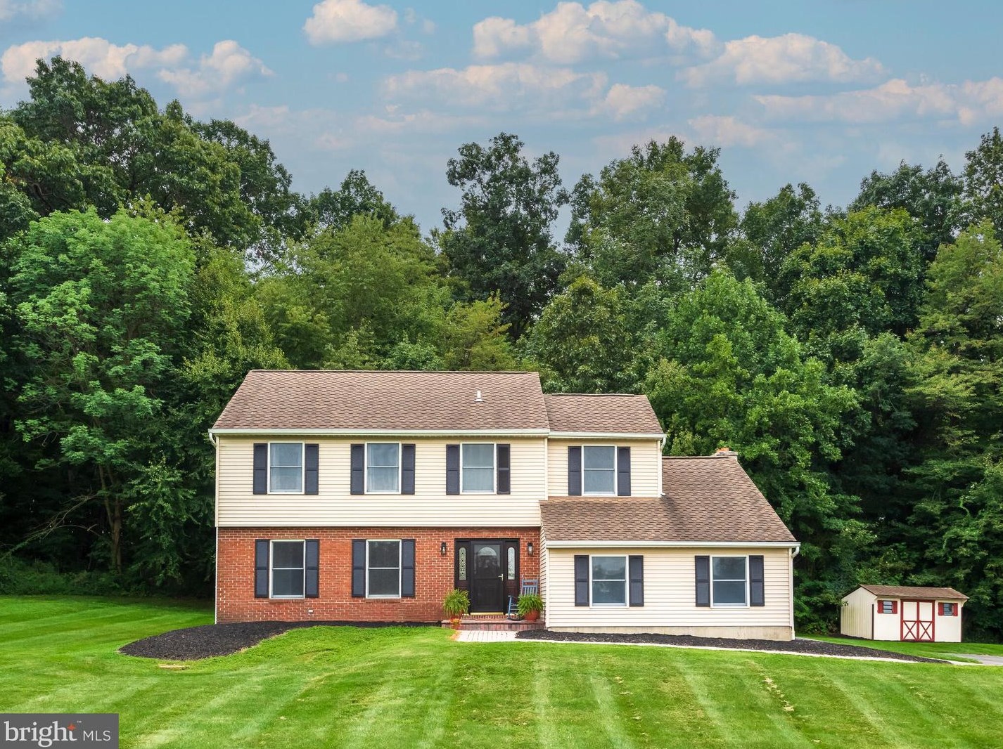 102 Heidi Ln, Romansville, PA 19320-1173