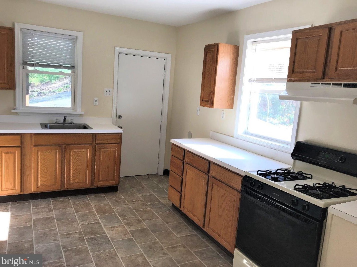 371 1st Ave, Romansville PA  19320-3702 exterior