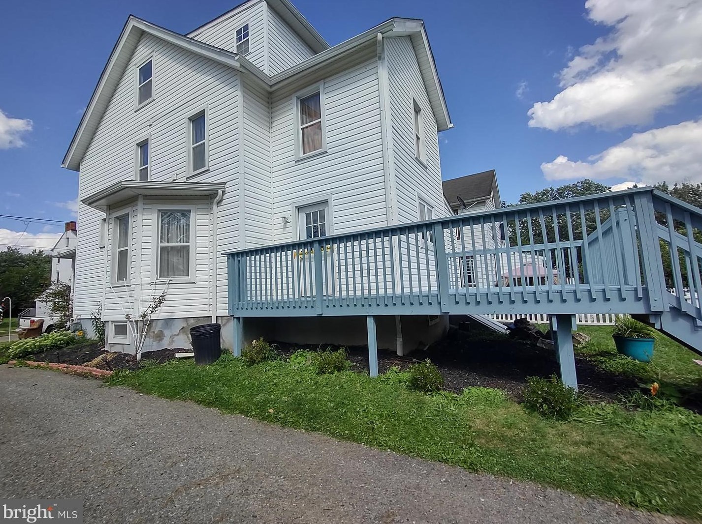 436 Broad St, Oxford PA 19363-1617 exterior