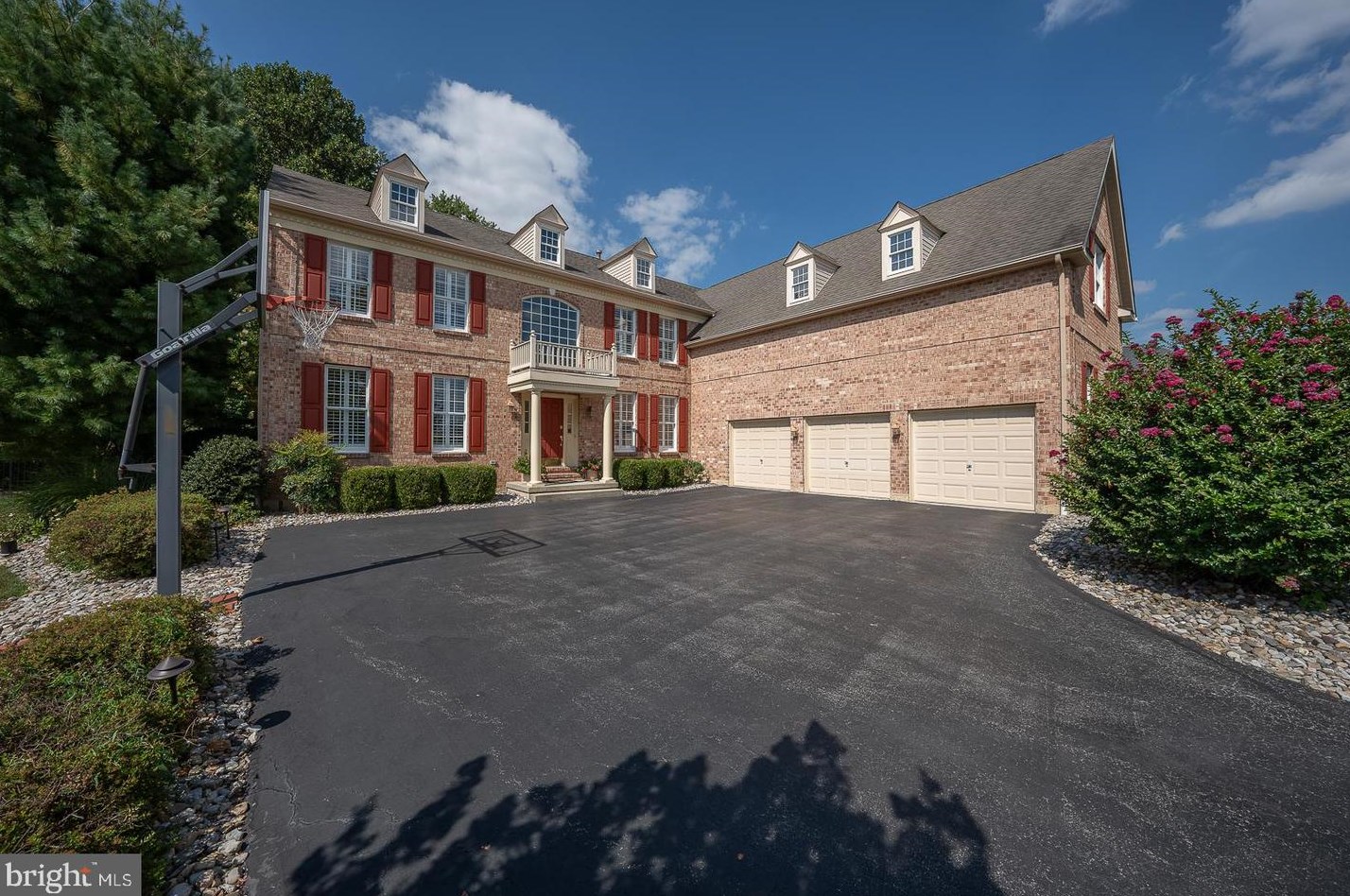 305 Bond Ct, Exton, PA 19341-2365