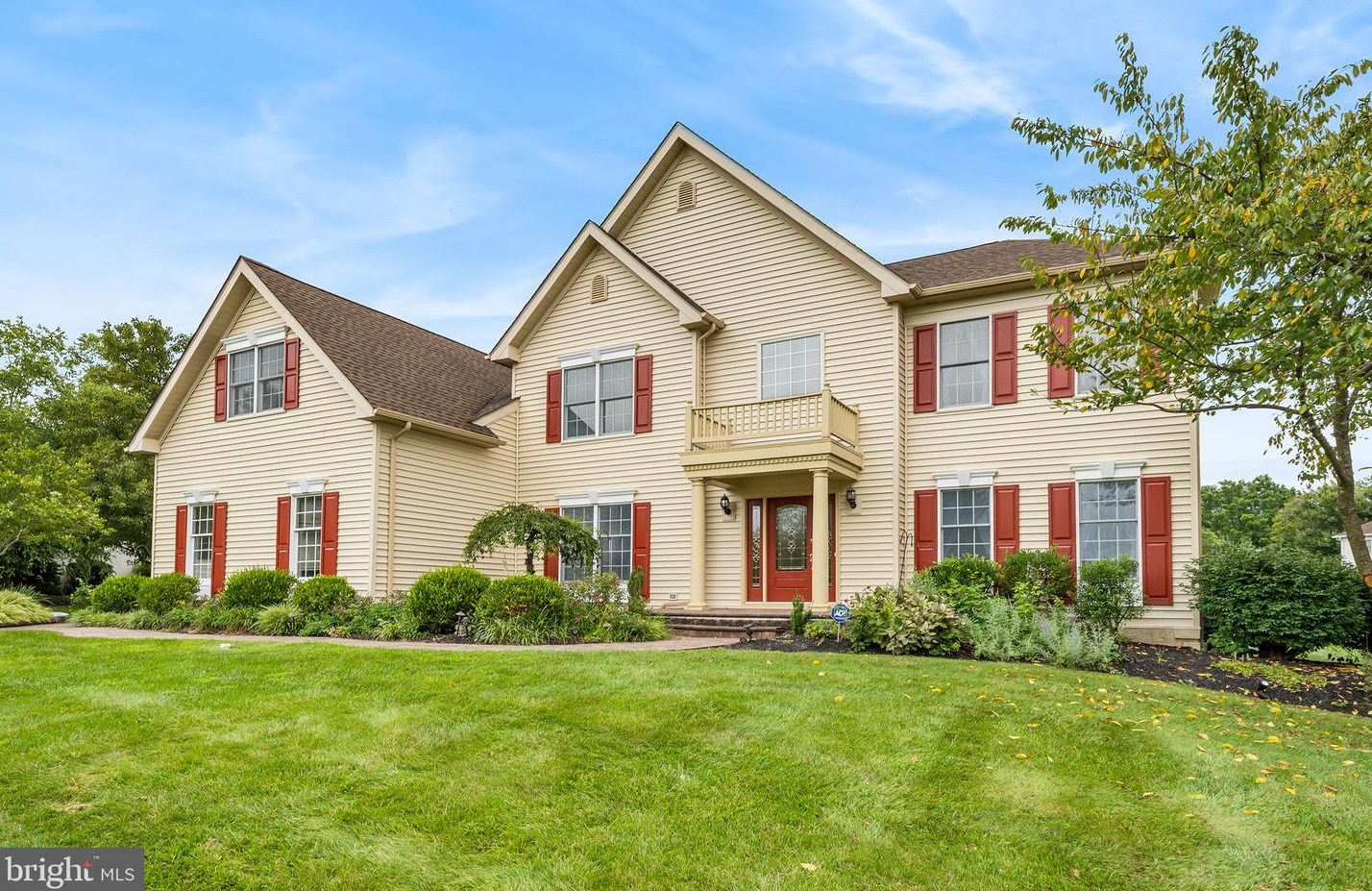 450 Bowen Dr, Exton, PA 19341-2358