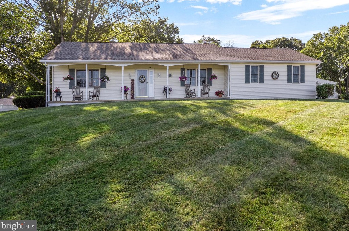 387 Hibernia Rd, Romansville, PA 19320-1287