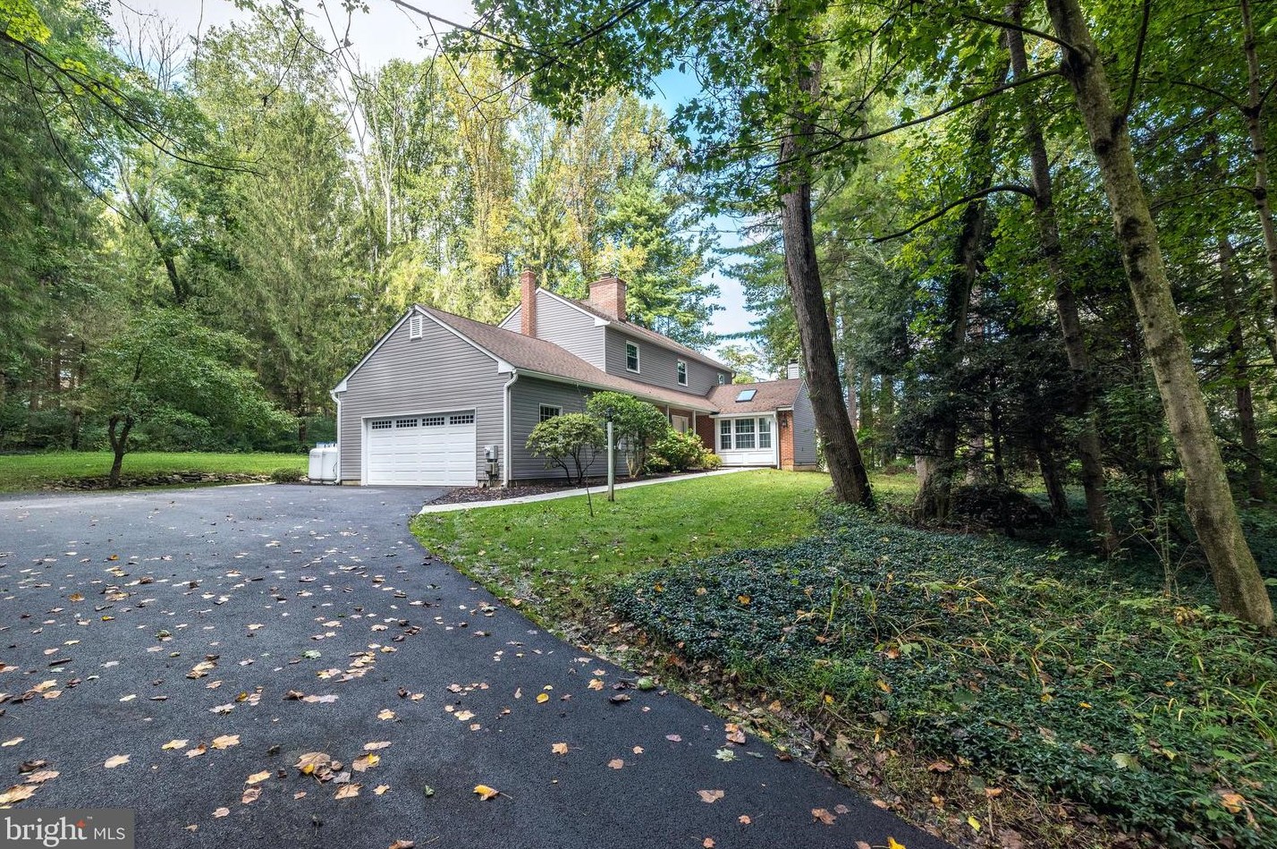 141 Indiantown Rd, Glenmoore, PA 19343-1412