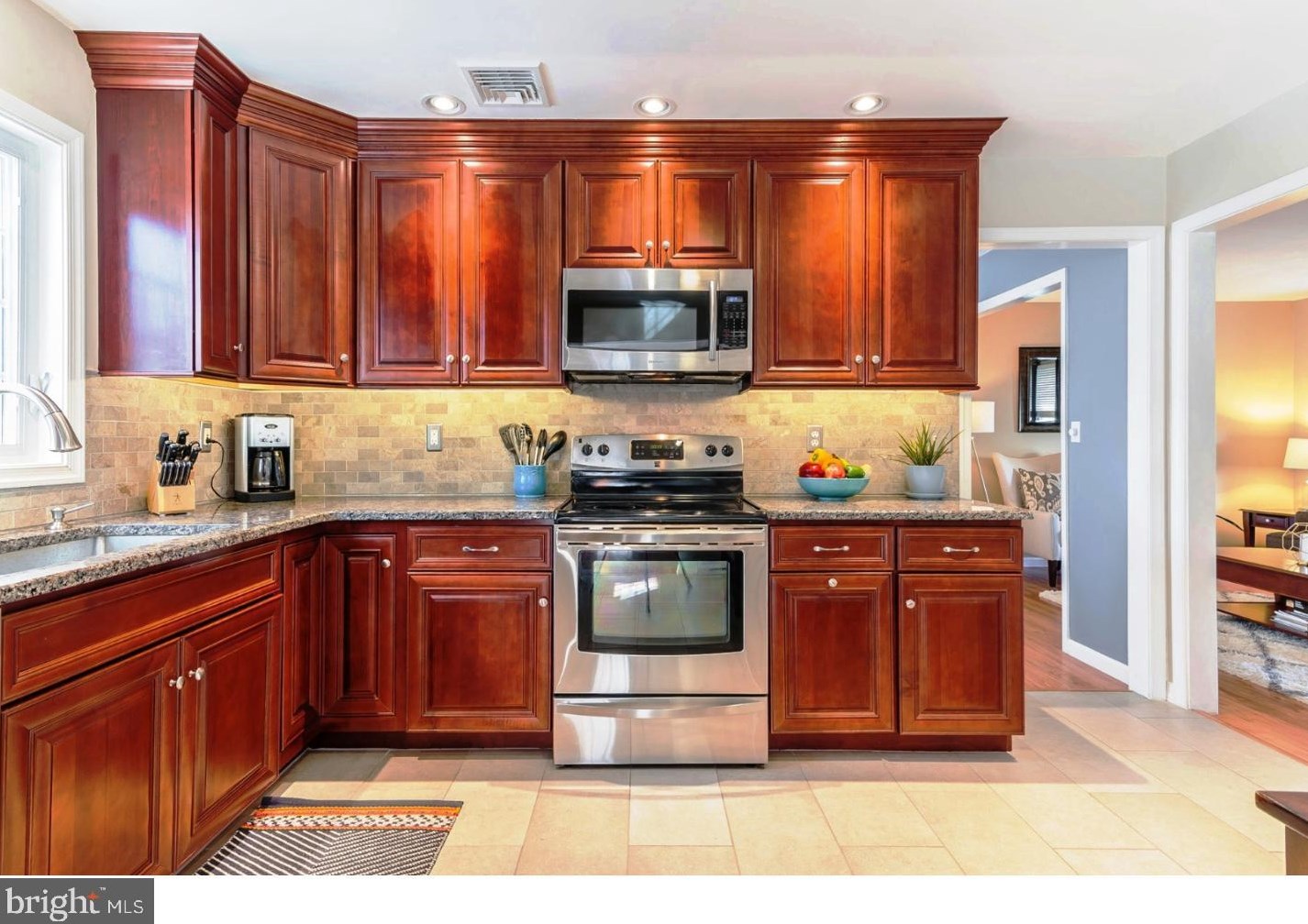 212 Wren Ct, Downingtown, PA 19335