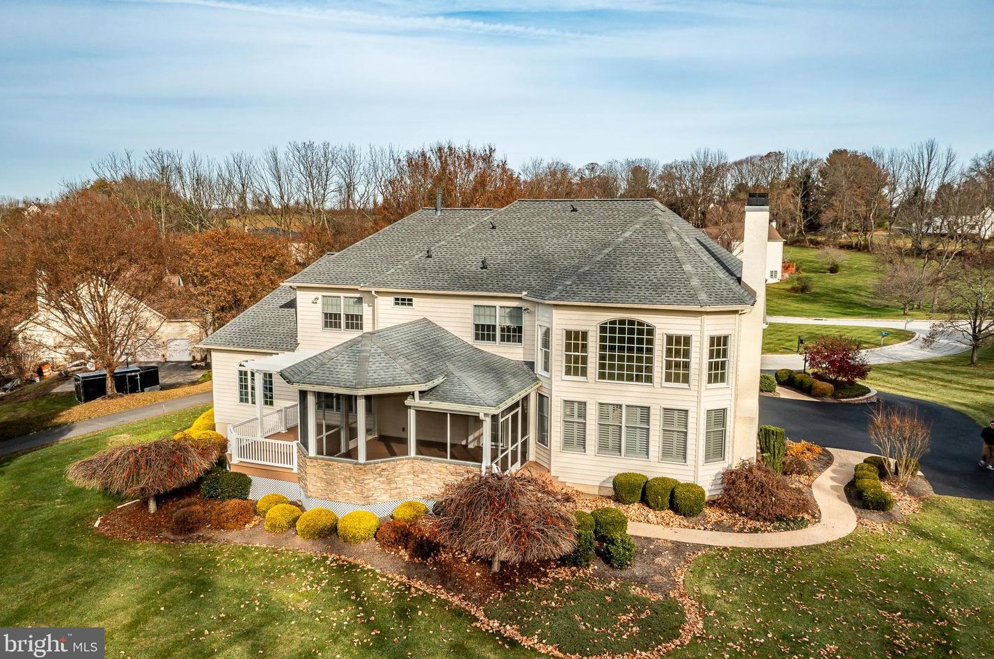 202 Ridge Crest Dr, West Chester PA  19382-1965 exterior