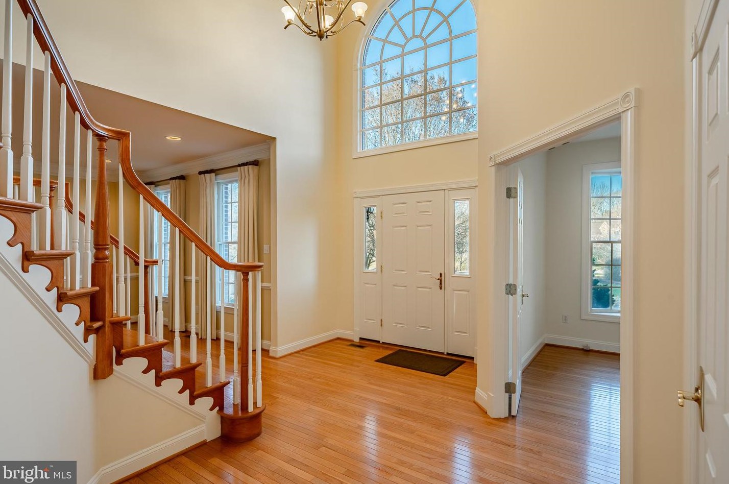 202 Ridge Crest Dr, West Chester PA  19382-1965 exterior