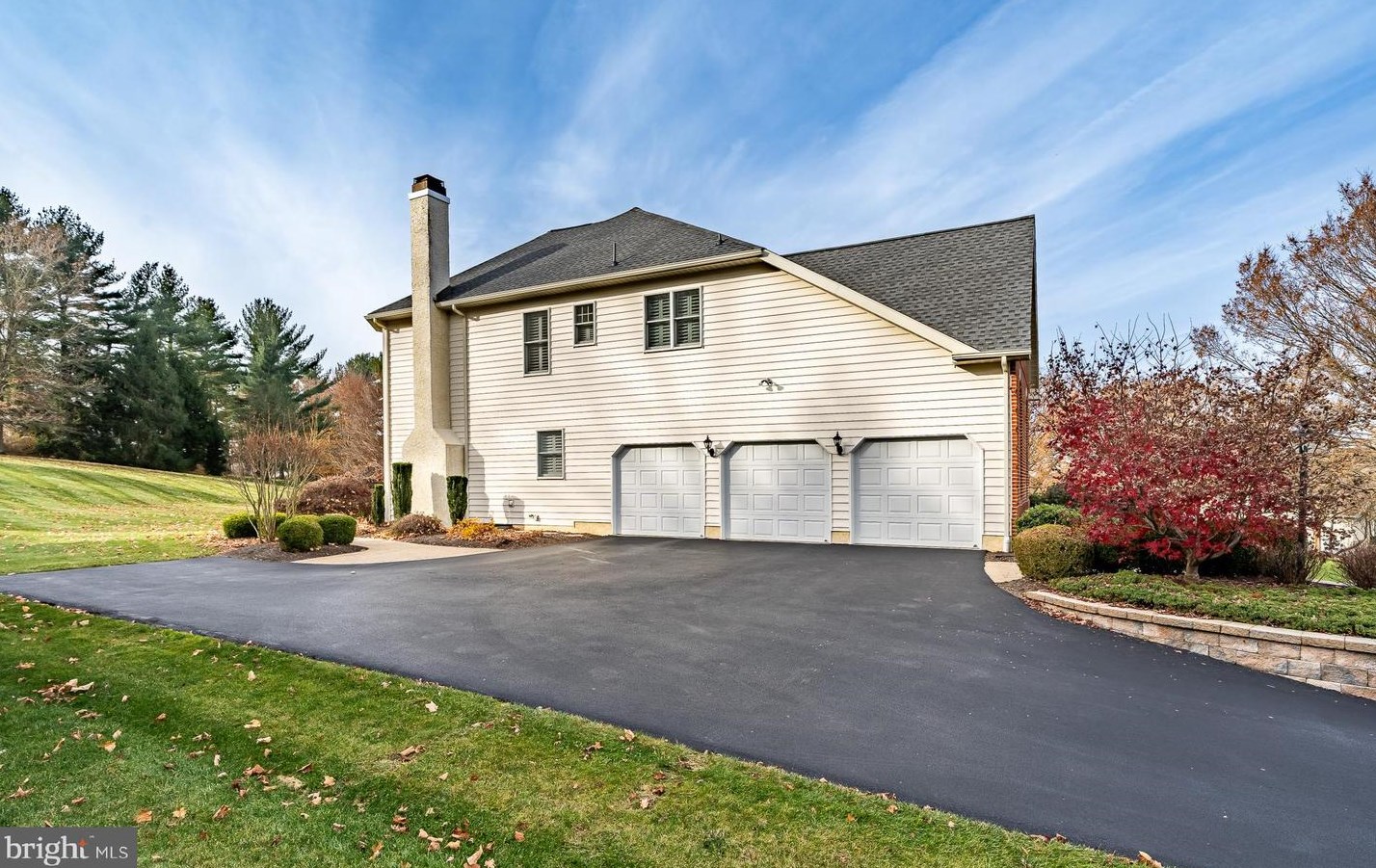 202 Ridge Crest Dr, West Chester PA  19382-1965 exterior