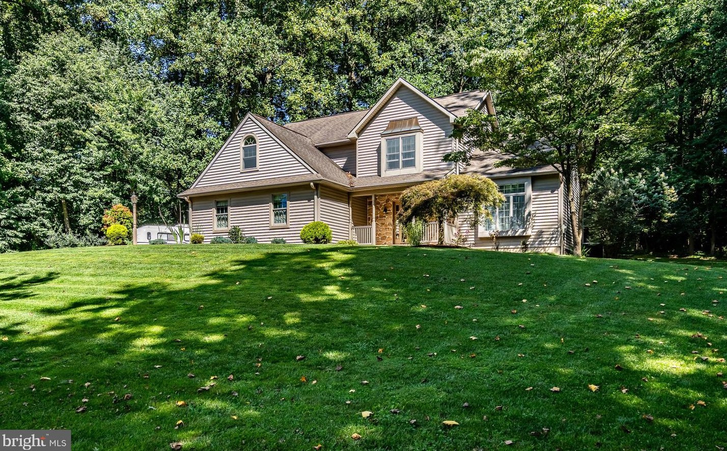 35 Glenlee Ln, Romansville, PA 19320-4275