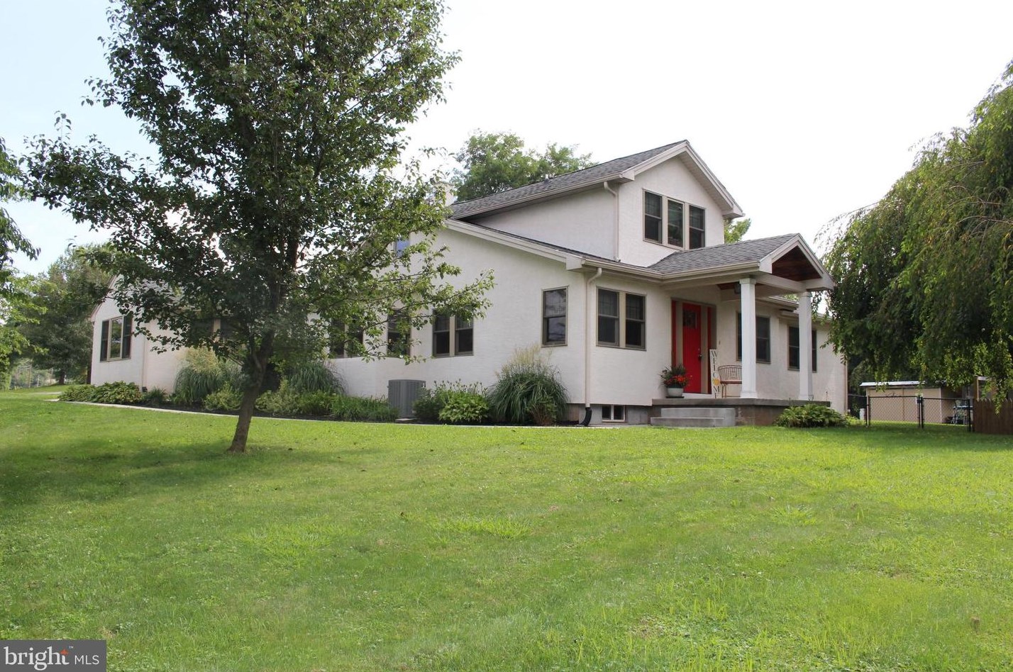 102 Bethel Rd, Spring City, PA 19475