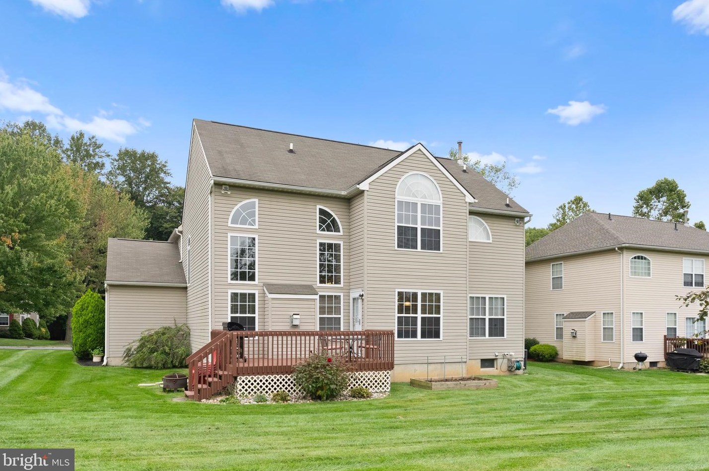 31 Danbury Cir, Coatesville PA  19320-5612 exterior